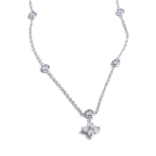 Lumière Petal Necklace
